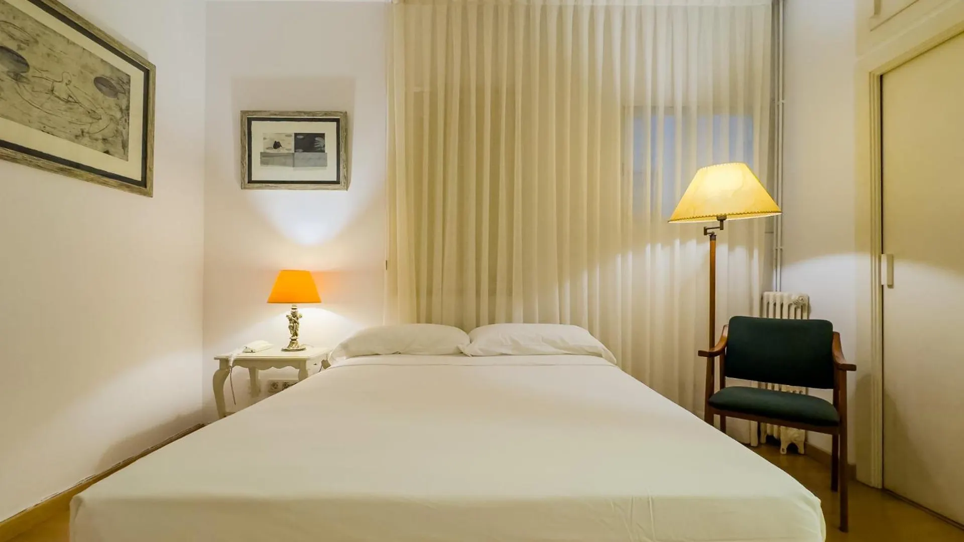 Enrique Granados Appartement Barcelona Spanje