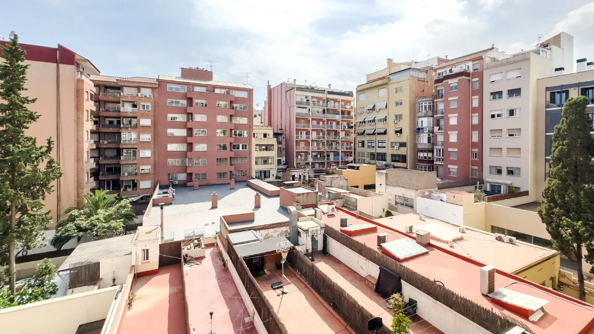 Enrique Granados Apartment Barcelona
